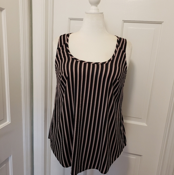 NWT Torrid Striped Woven Sleeveless Top Size 00/ML, Casual, Classic - Picture 1 of 9